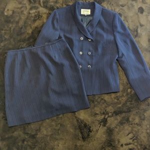 10P Kasper blazer & skirt